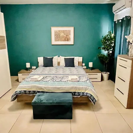 Fleur De Mai With Terrace-hosted By Sweetstay * Gzira