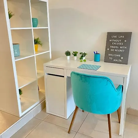 Fleur De Mai With Terrace-hosted By Sweetstay Apartment